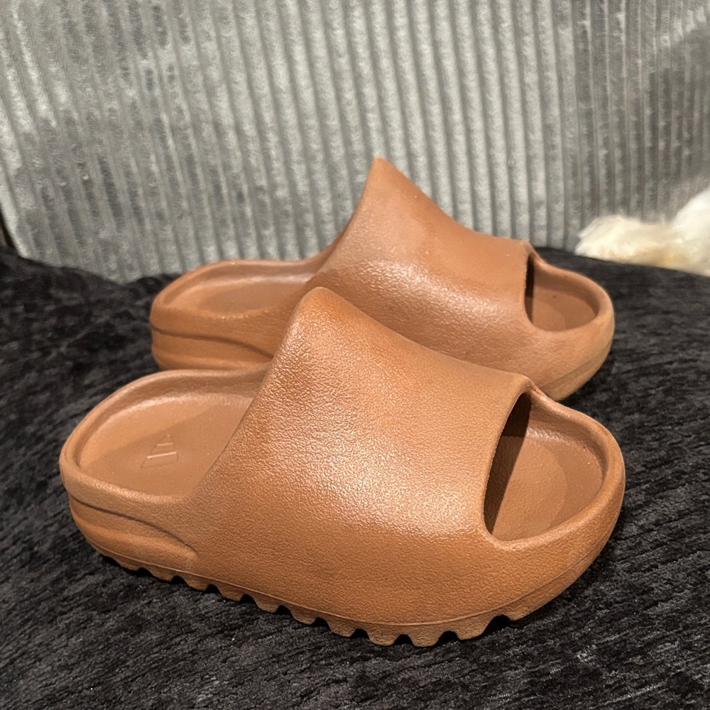 adidas Kids Brown Slippers